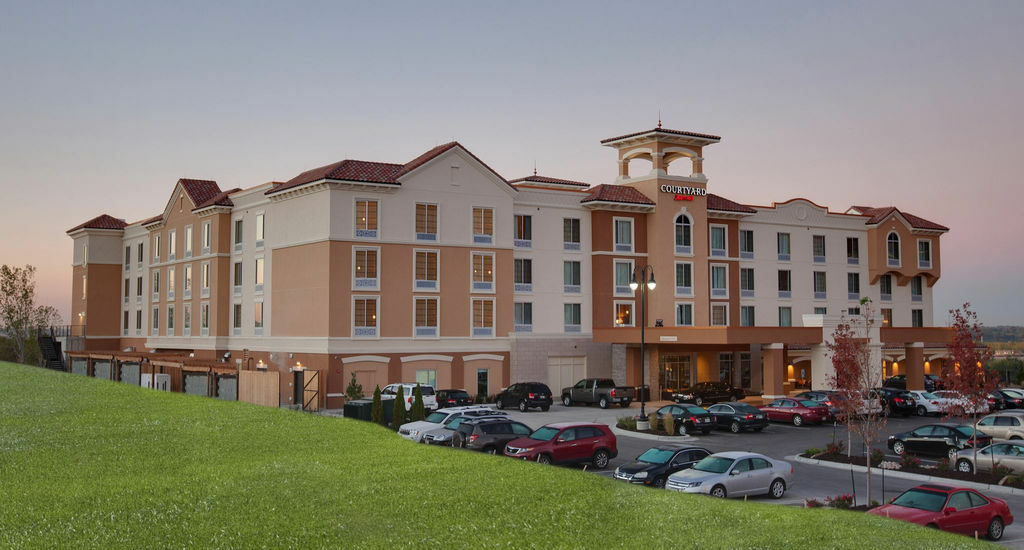 Courtyard Kansas City At Briarcliff Екстериор снимка